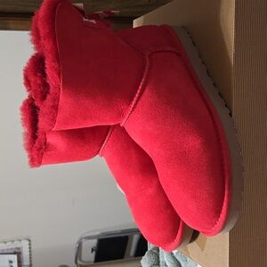 UGG boots bow stripes sz 7